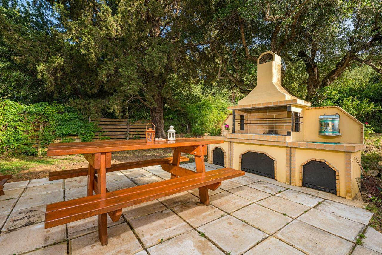 The Old Well Villa Planos  Bagian luar foto